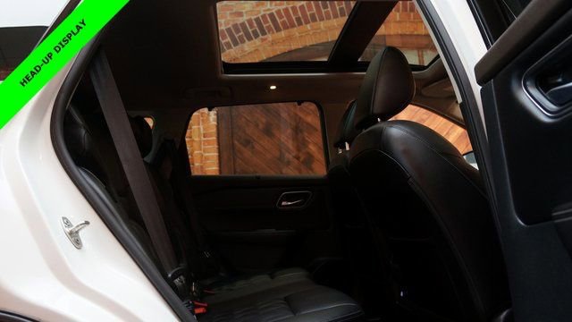 Certified 2022 Nissan Rogue Platinum w/ Head-Up Display Package image 48