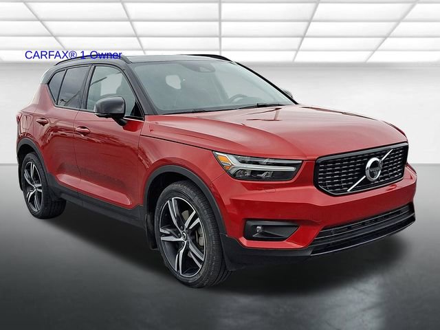 Used 2021 Volvo XC40 T5 R-Design w/ Advanced Package