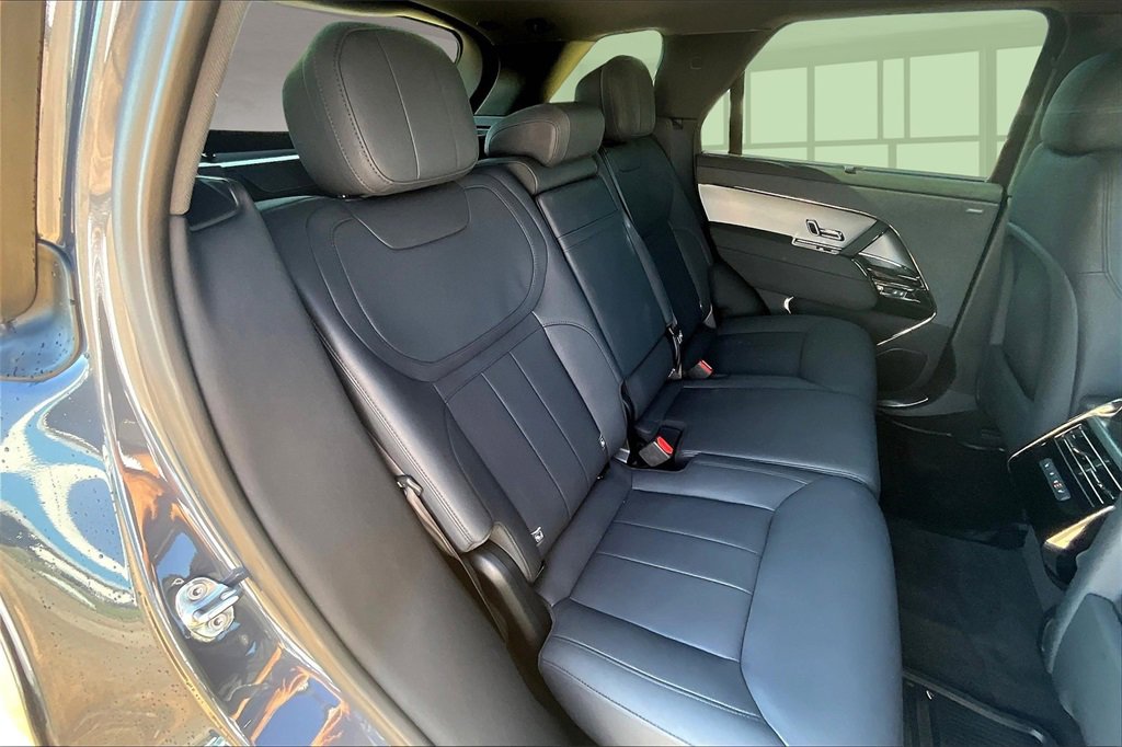 Certified 2025 Land Rover Range Rover Sport SE image 28