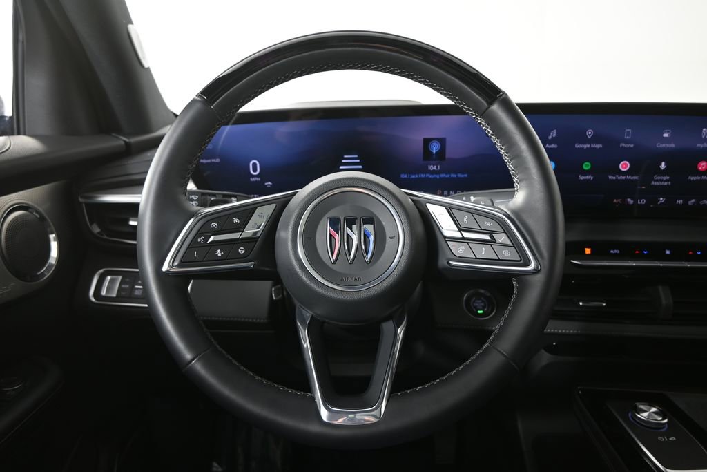 Used 2025 Buick Enclave Avenir image 38