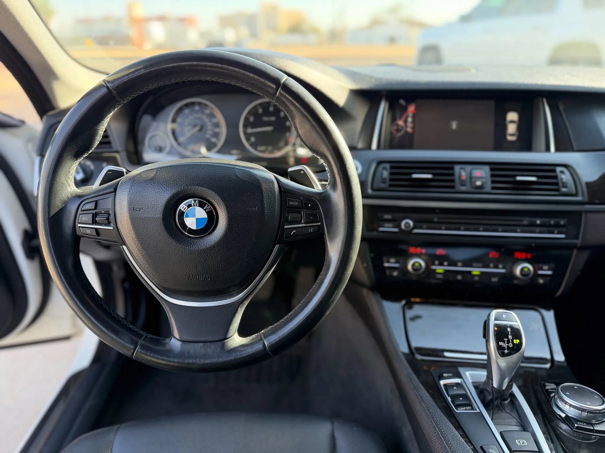 Used 2016 BMW 528i Sedan image 10