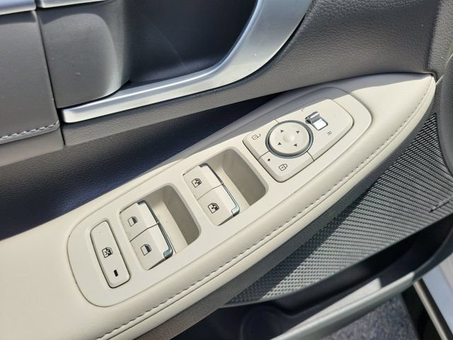 Certified 2022 Hyundai Sonata Limited FWD image 11