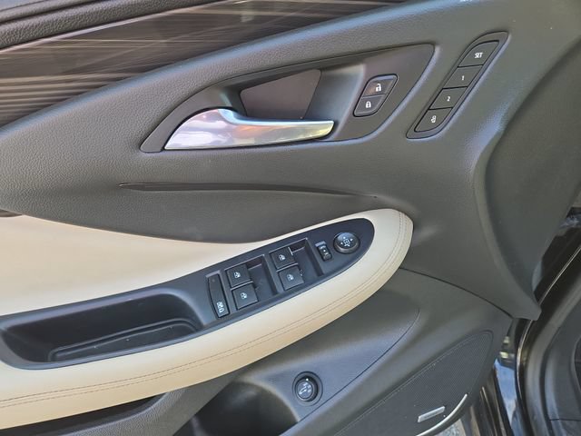 Used 2020 Buick Envision Premium w/ Driver Confidence Package AWD/4WD image 15
