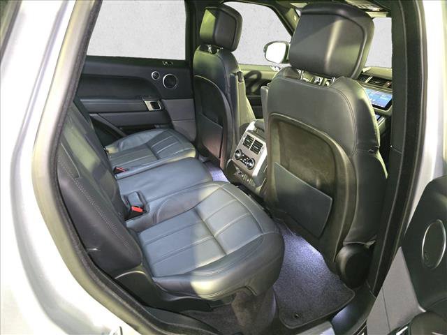 Used 2018 Land Rover Range Rover Sport HSE AWD/4WD image 11