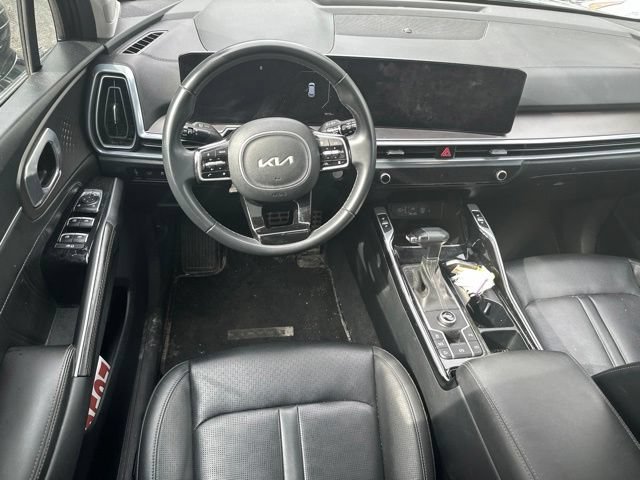Used 2025 Kia Sorento SX FWD image 11