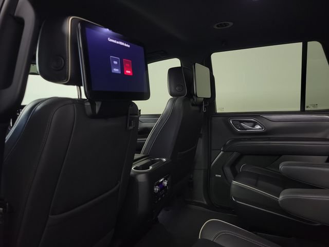 Used 2024 GMC Yukon SLT w/ SLT Luxury Package AWD/4WD image 14