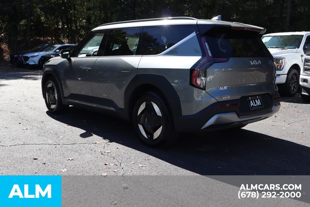 Used 2024 Kia EV9 Wind image 9