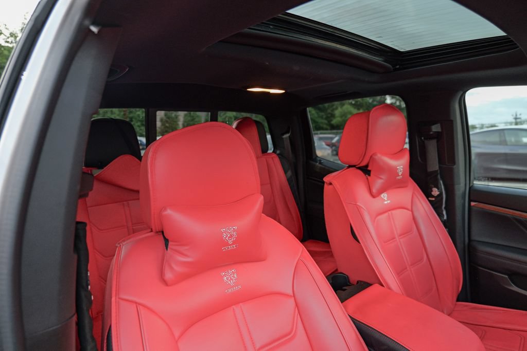 Used 2024 GMC Canyon Denali AWD/4WD image 38