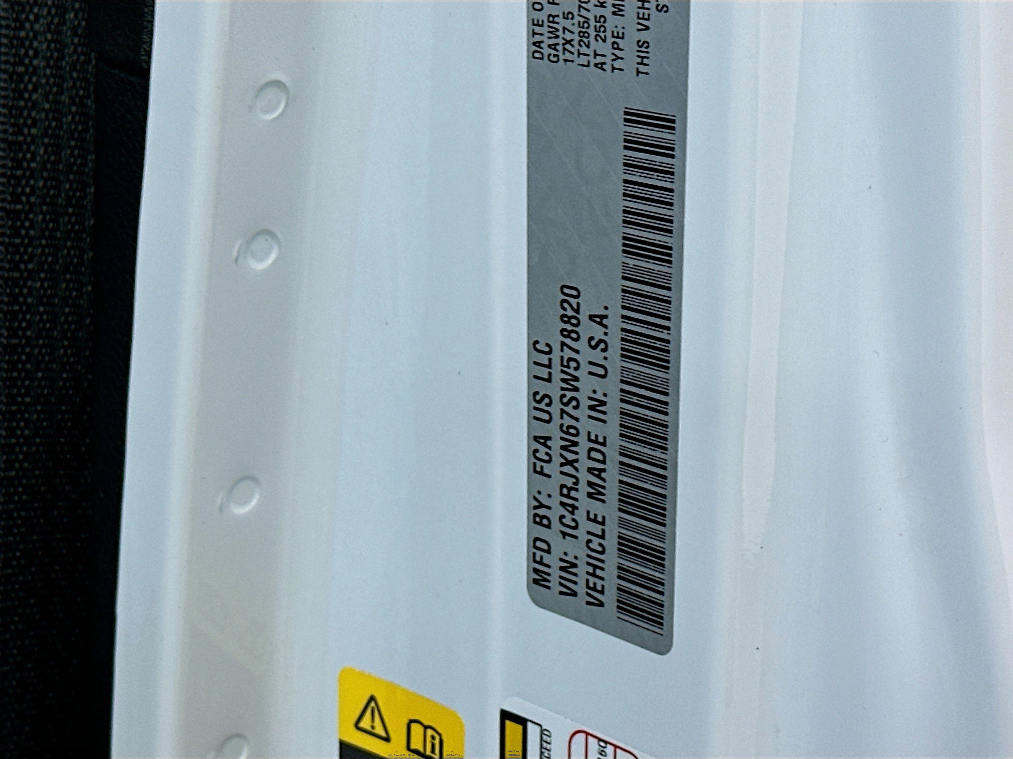 Used 2025 Jeep Wrangler Willys image 12