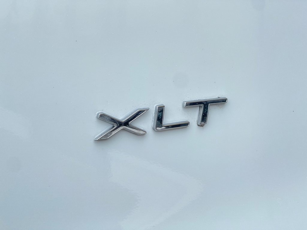 Used 2018 Ford Transit 350 XLT image 38