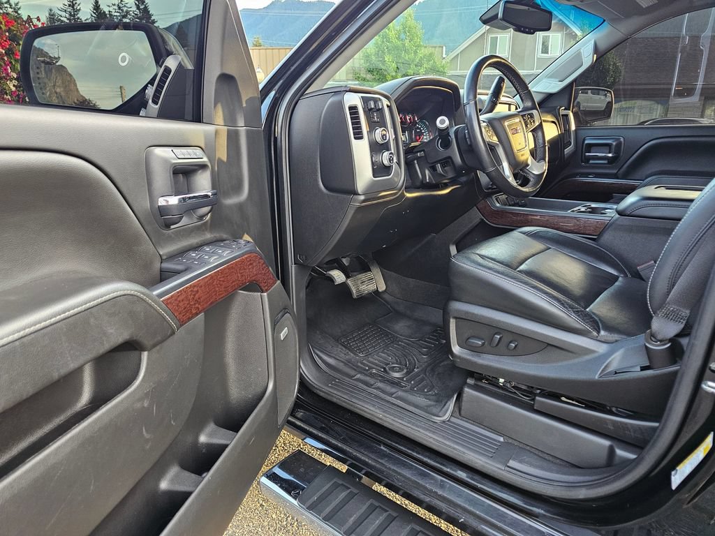 Used 2018 GMC Sierra 1500 SLT w/ SLT Premium Package AWD/4WD image 24