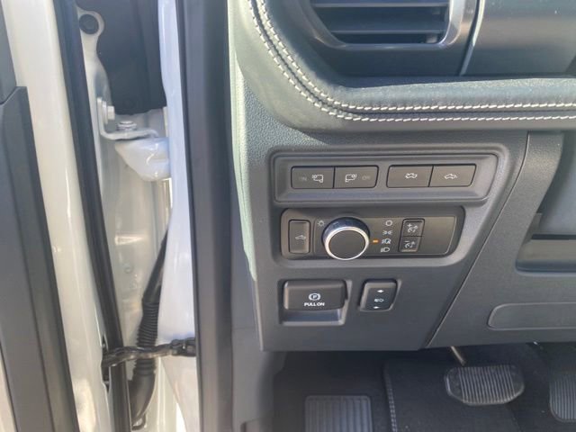 New 2023 Ford F150 Lightning Platinum AWD/4WD image 19