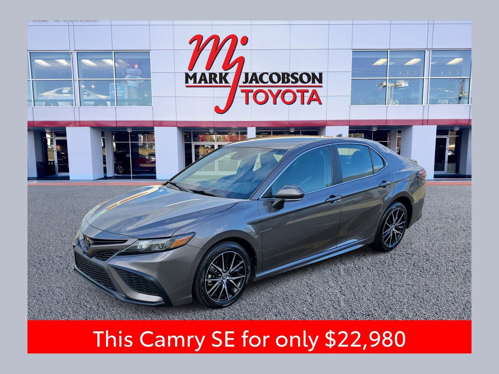 Used 2024 Toyota Camry SE