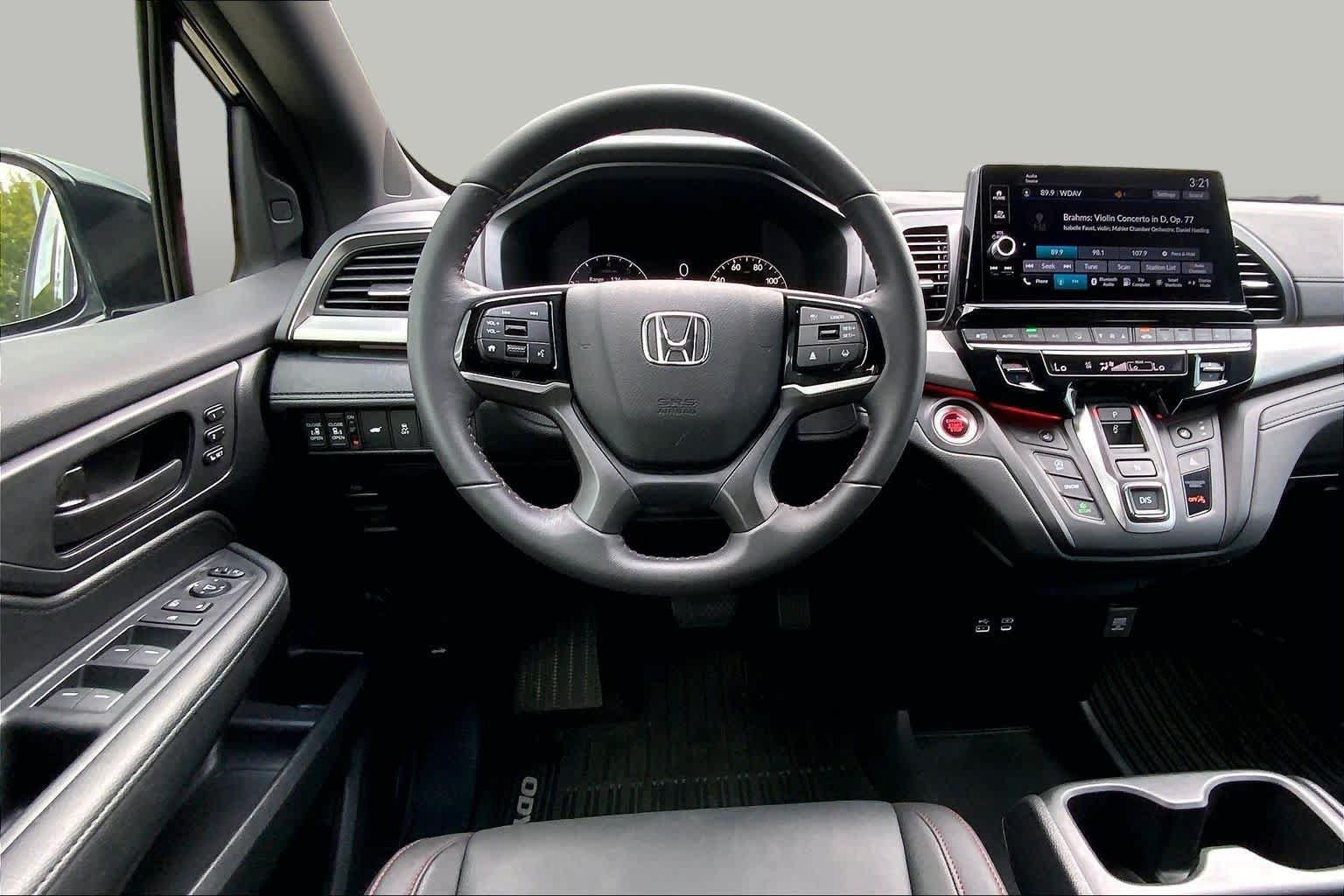 Used 2026 Honda Odyssey Sport-L image 6