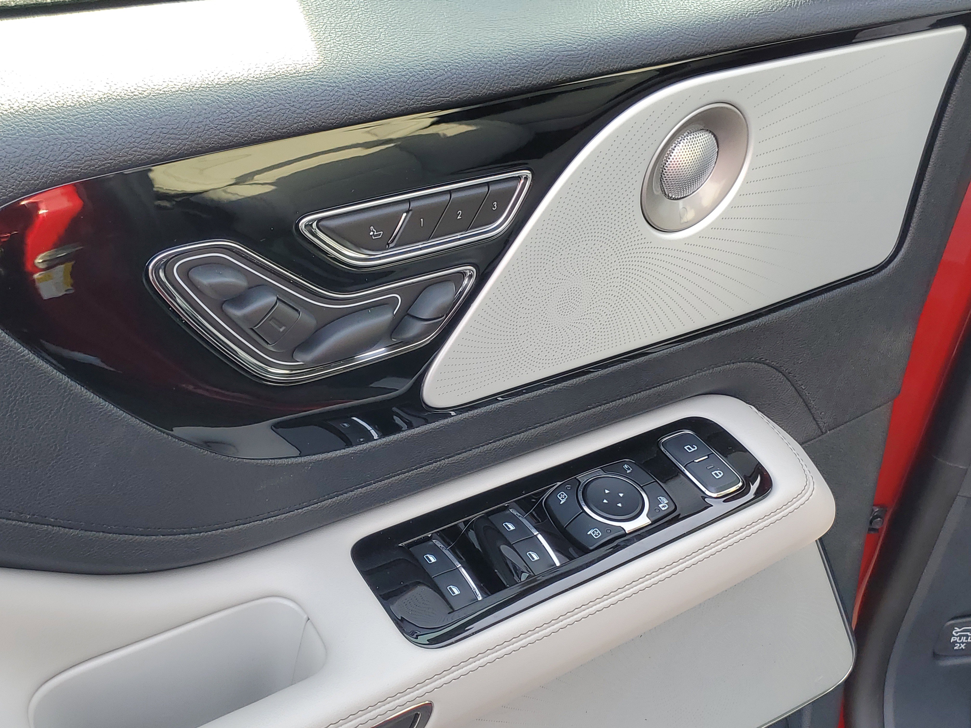 New 2026 Lincoln Aviator Reserve image 9