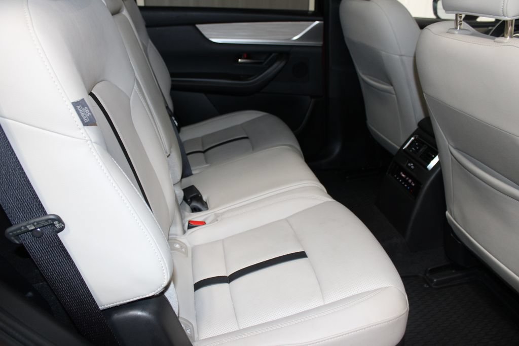 Used 2025 MAZDA CX-70 Plug-In Hybrid w/ Premium Pkg AWD/4WD image 34