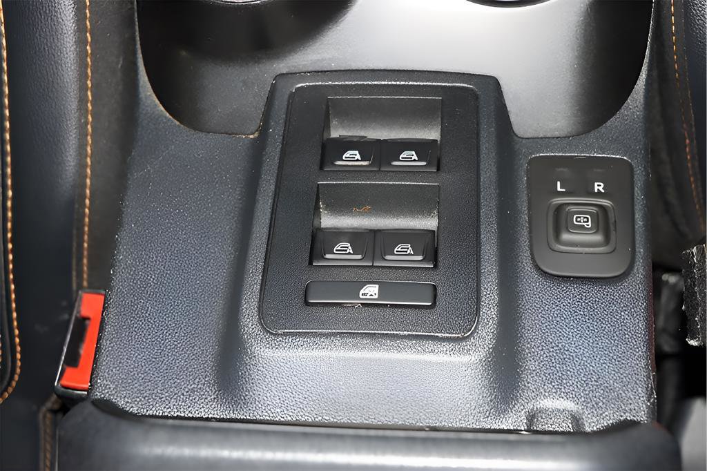 Used 2022 Ford Bronco Badlands image 36