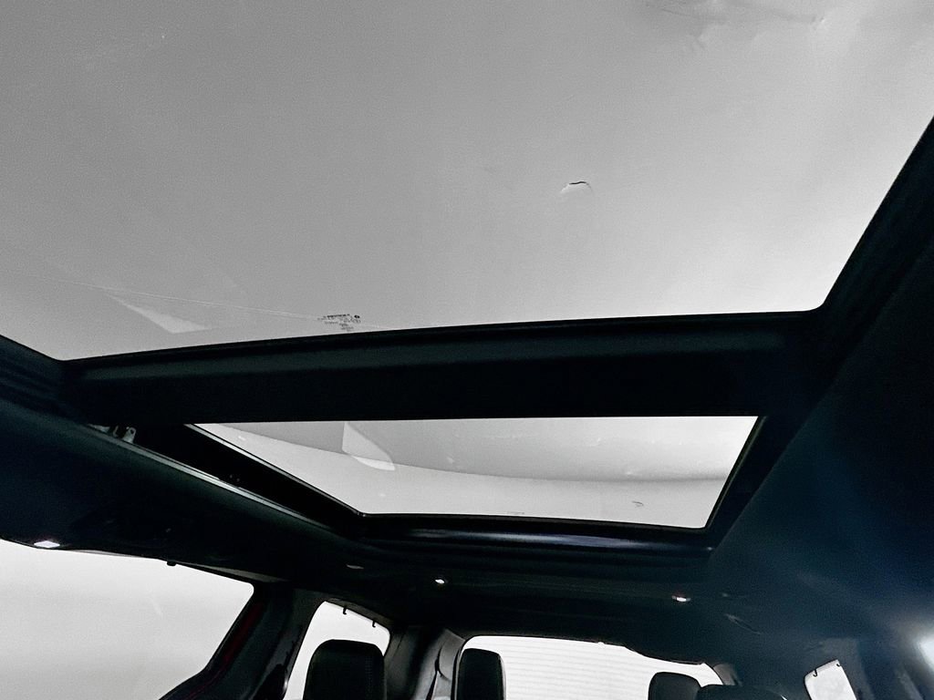 New 2026 Chrysler Pacifica Limited w/ Uconnect Theater Family Group image 14