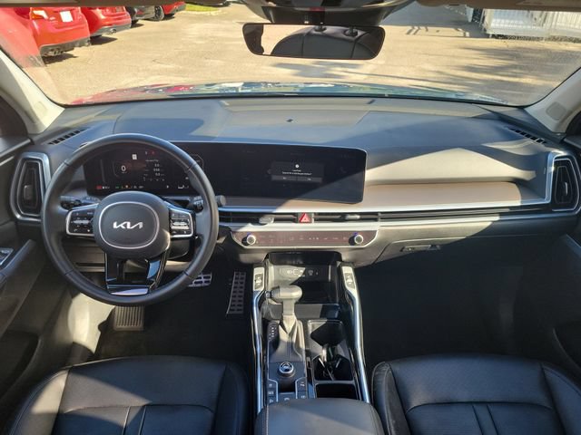 Used 2024 Kia Sorento SX FWD image 12