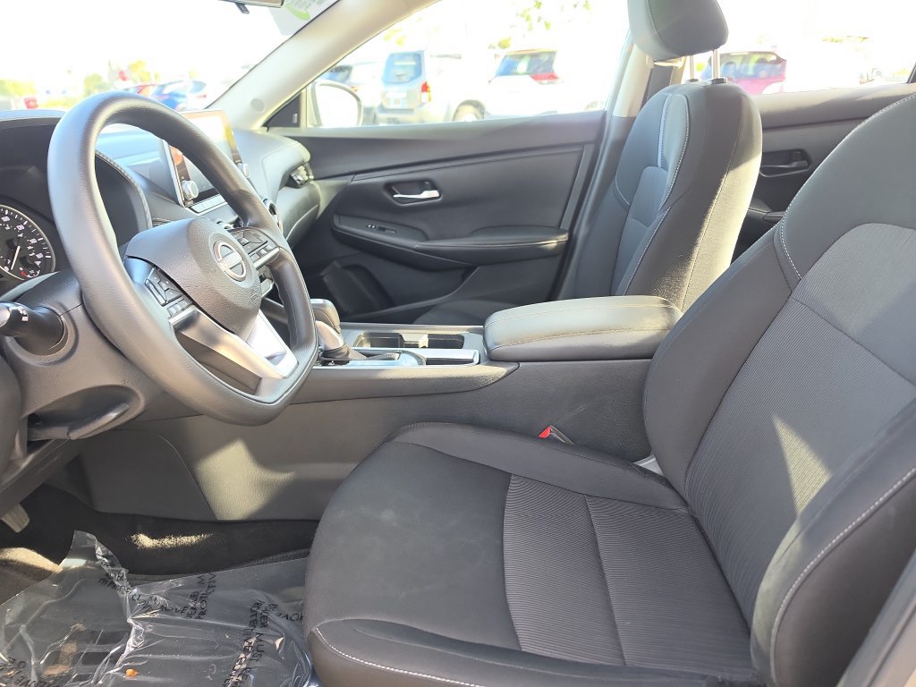 Used 2024 Nissan Sentra SV FWD image 15