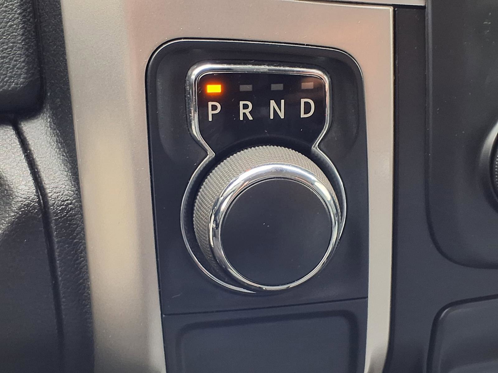 Used 2019 RAM 1500 Classic SLT RWD image 14