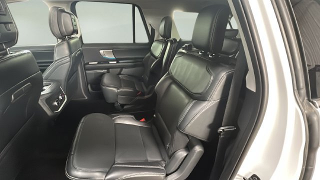 Used 2026 Ford Expedition Max Platinum AWD/4WD image 13