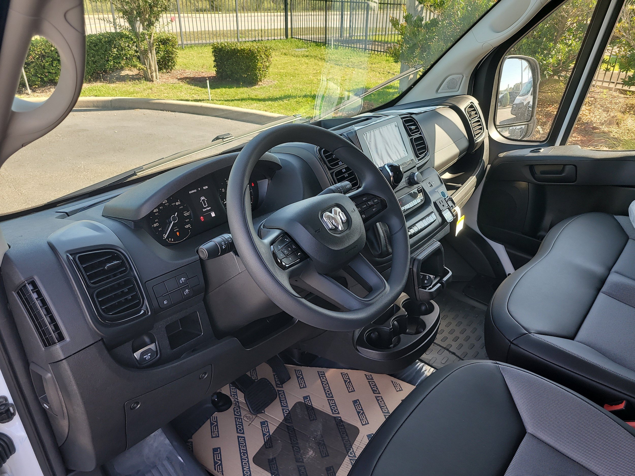 New 2026 RAM ProMaster 1500 w/ Convenience Group FWD image 16