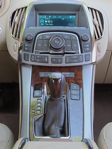 Used 2010 Buick LaCrosse CXL w/ Luxury Package FWD image 15