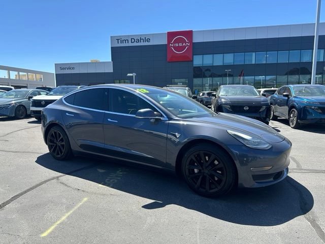 Used 2018 Tesla Model 3 Long Range RWD video 1