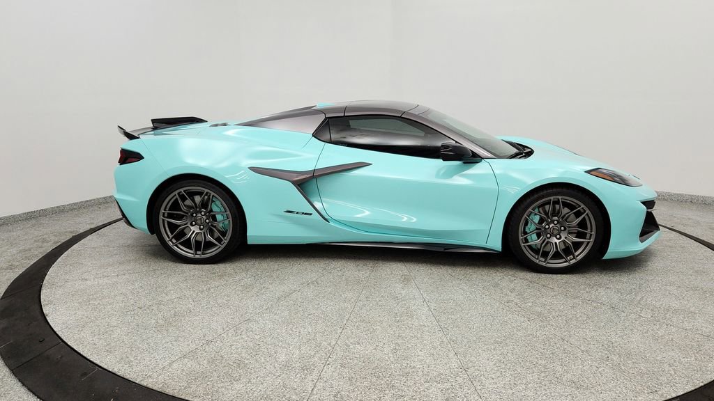 Used 2024 Chevrolet Corvette Z06 image 6