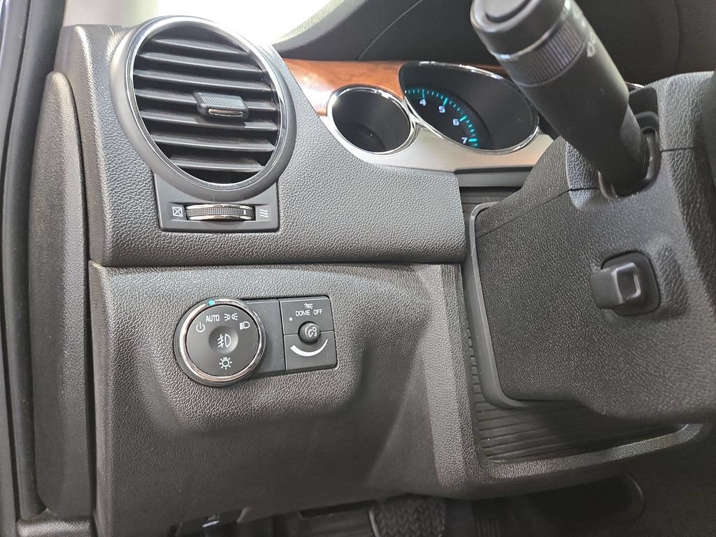 Used 2012 Buick Enclave Premium AWD/4WD image 23