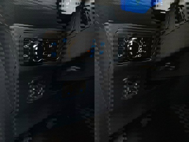 New 2025 Ford Maverick XL w/ Equipment Group 101A image 23