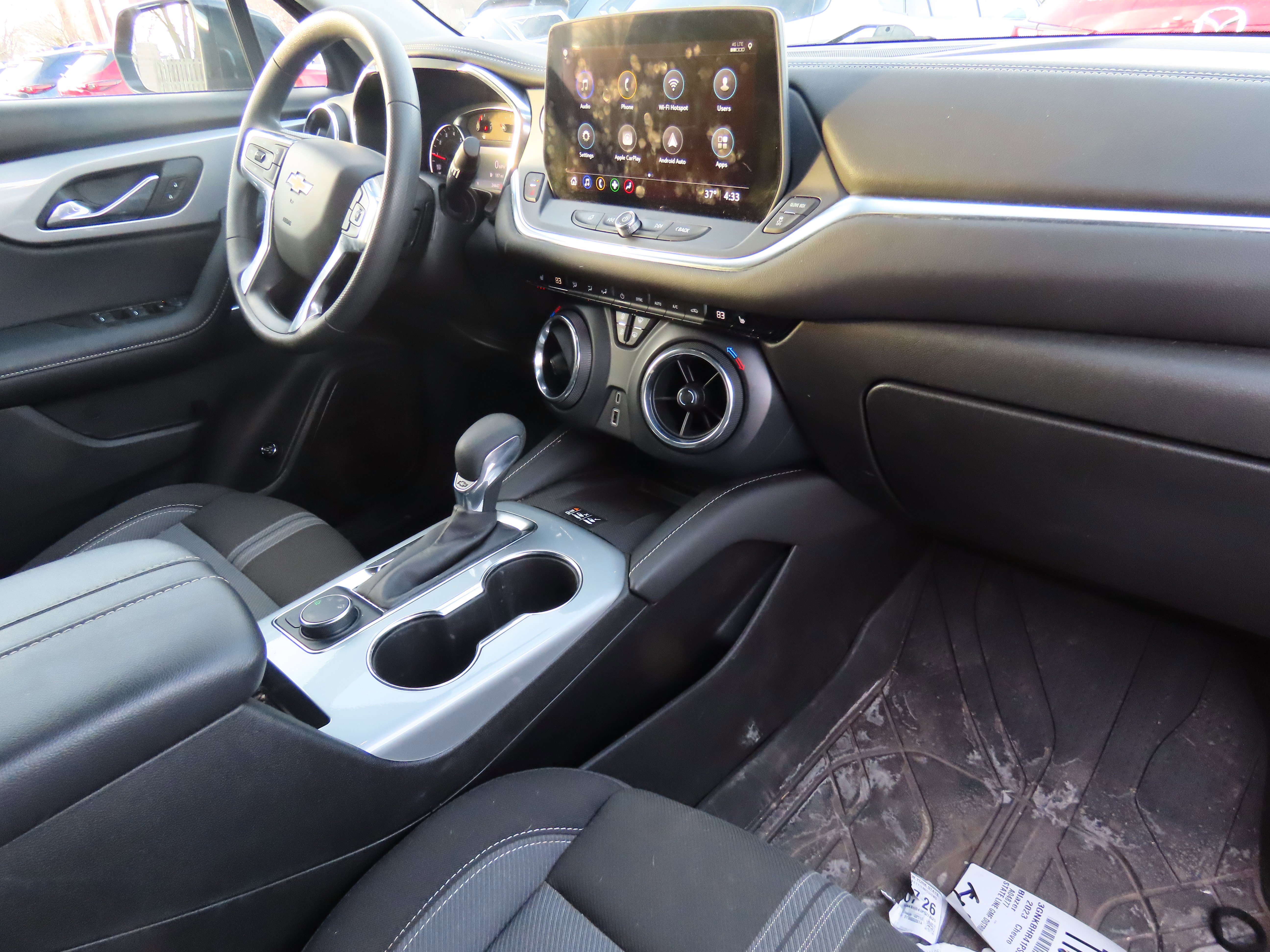 Used 2023 Chevrolet Blazer LT w/ Convenience Package image 9