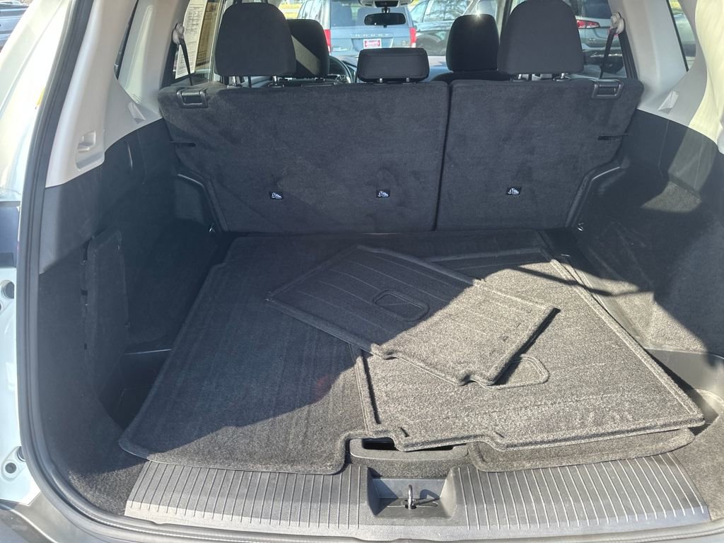 Used 2023 Nissan Rogue S image 21