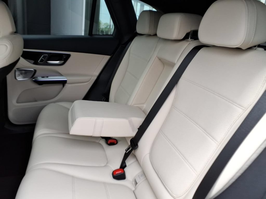 New 2026 Mercedes-Benz GLC 300 4MATIC image 26