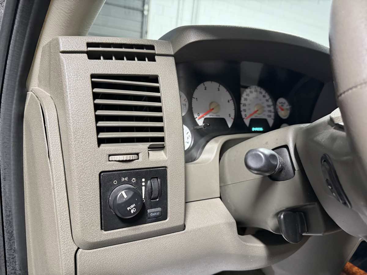 Used 2006 Dodge Ram 3500 Truck Laramie w/ Protection Group image 18