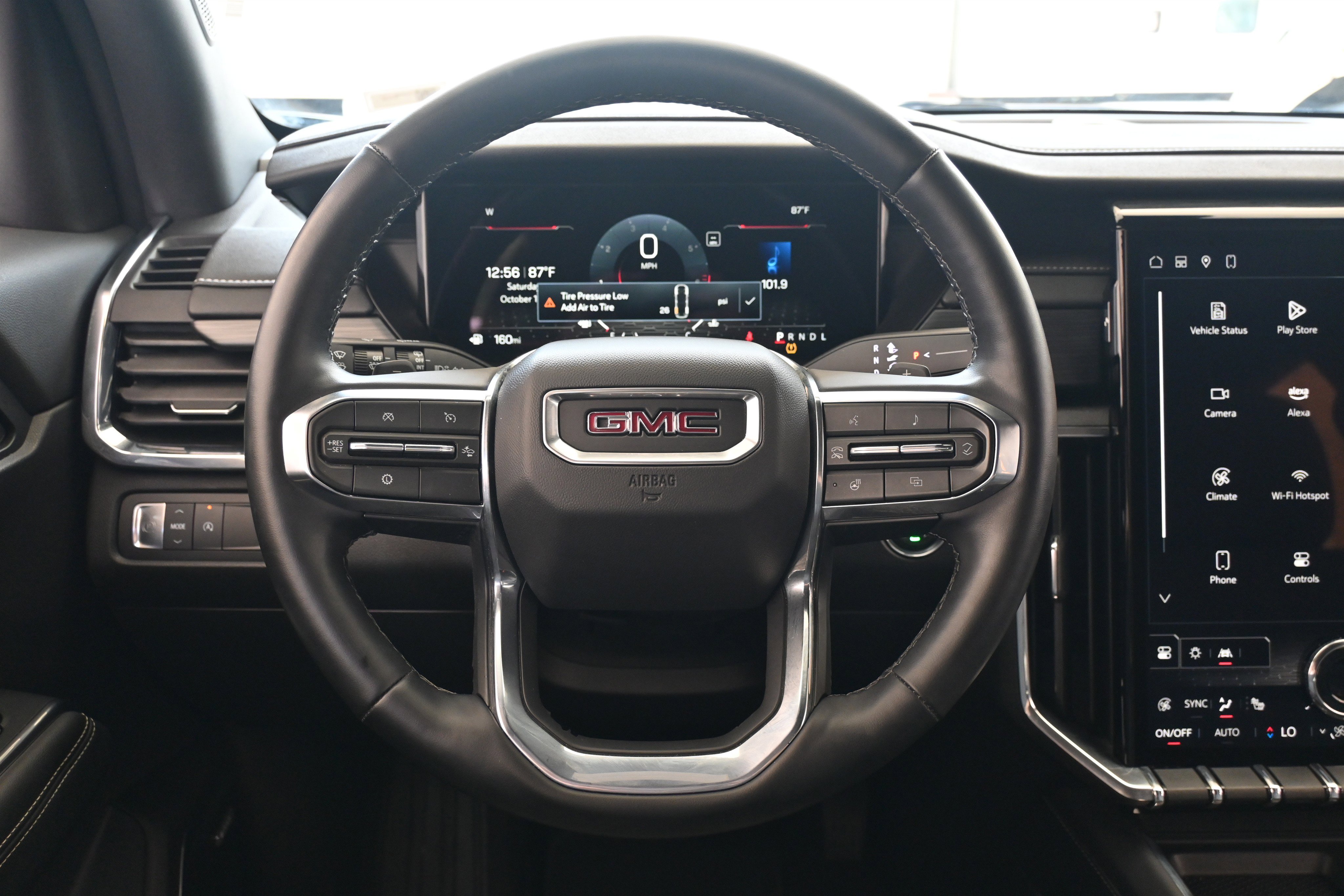 Used 2025 GMC Acadia Elevation image 24