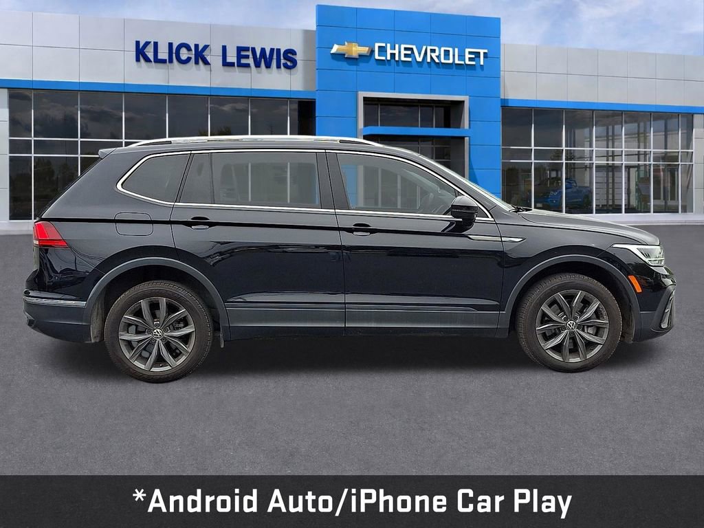 Used 2022 Volkswagen Tiguan SE AWD/4WD image 9