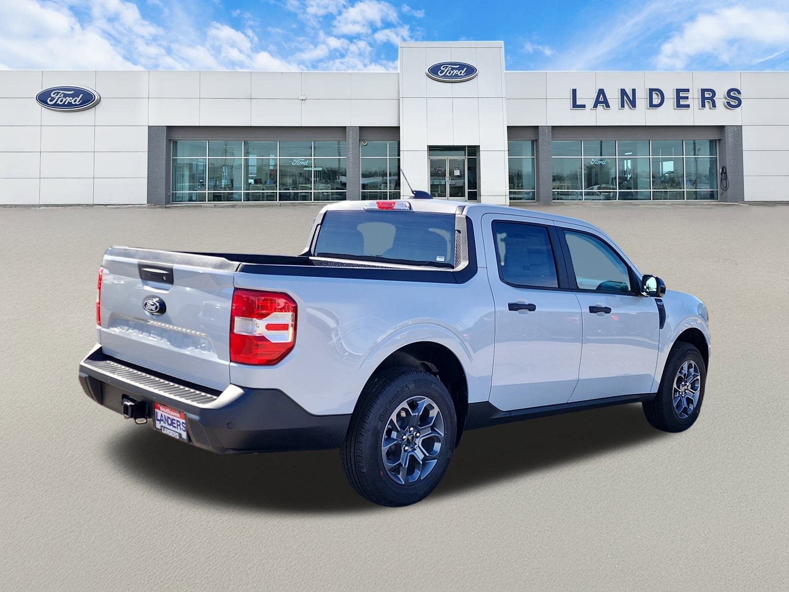 New 2025 Ford Maverick XLT w/ XLT Luxury Package image 3