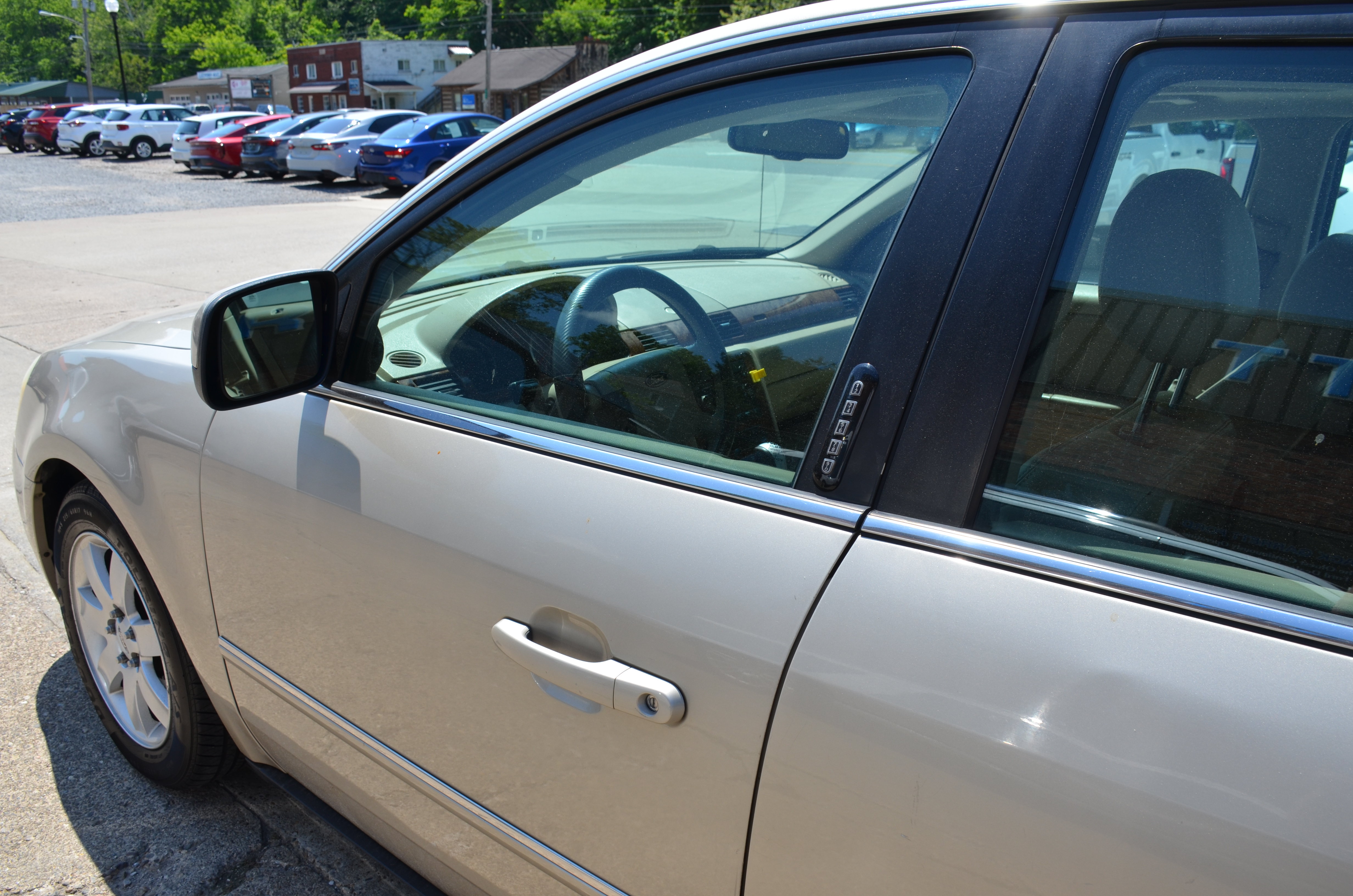 Used 2006 Ford Five Hundred SEL FWD image 7
