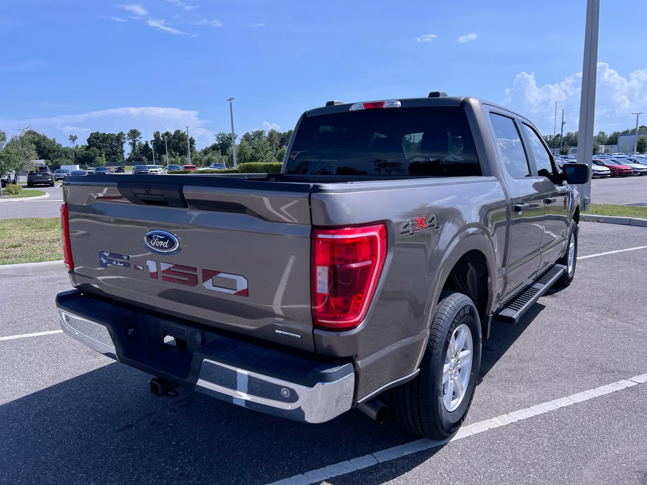 Used 2023 Ford F150 XLT AWD/4WD image 3