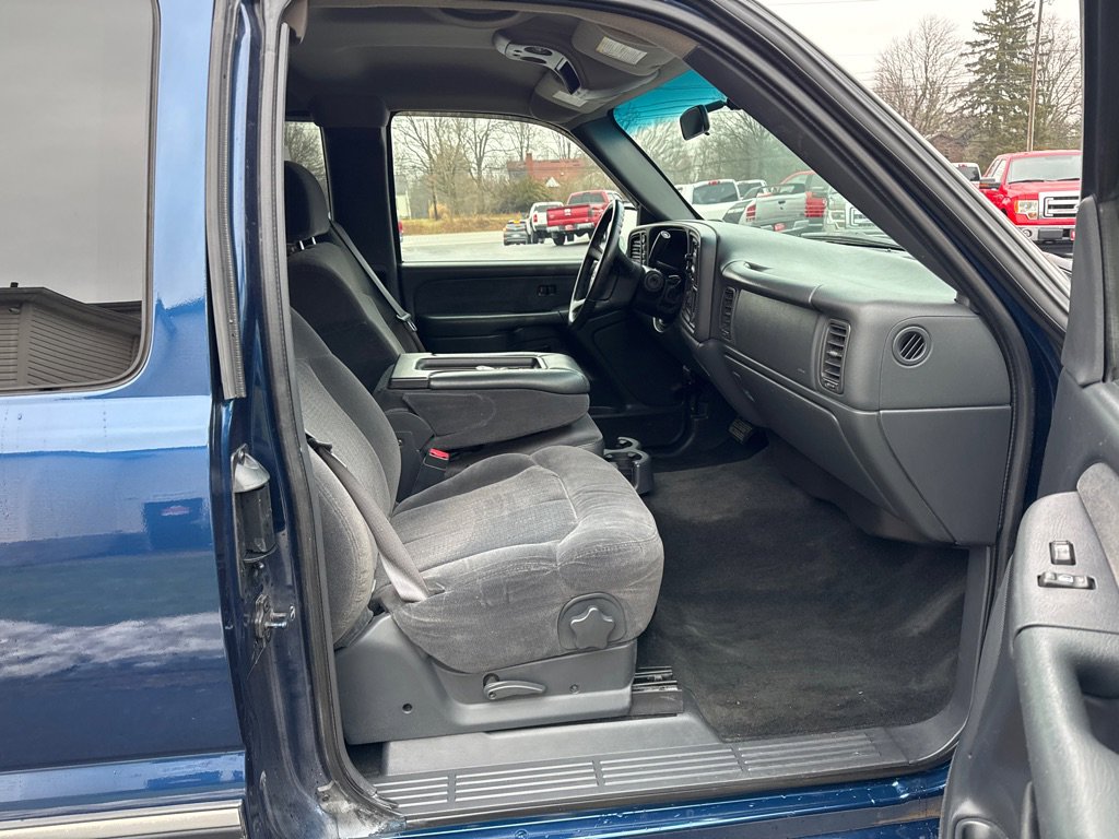 Used 2002 Chevrolet Silverado 2500 LS w/ Snow Plow Prep Pkg image 13