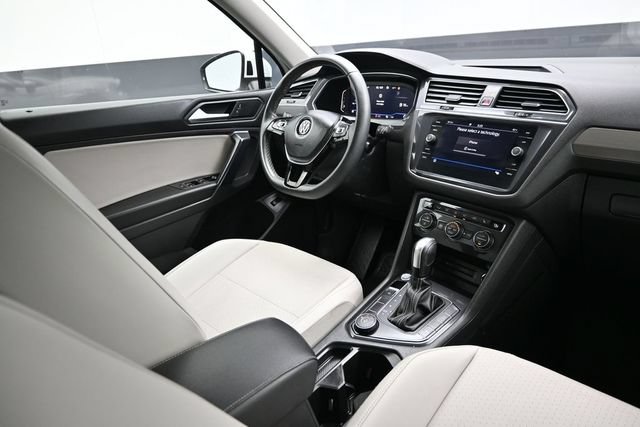 Used 2021 Volkswagen Tiguan SEL AWD/4WD image 19