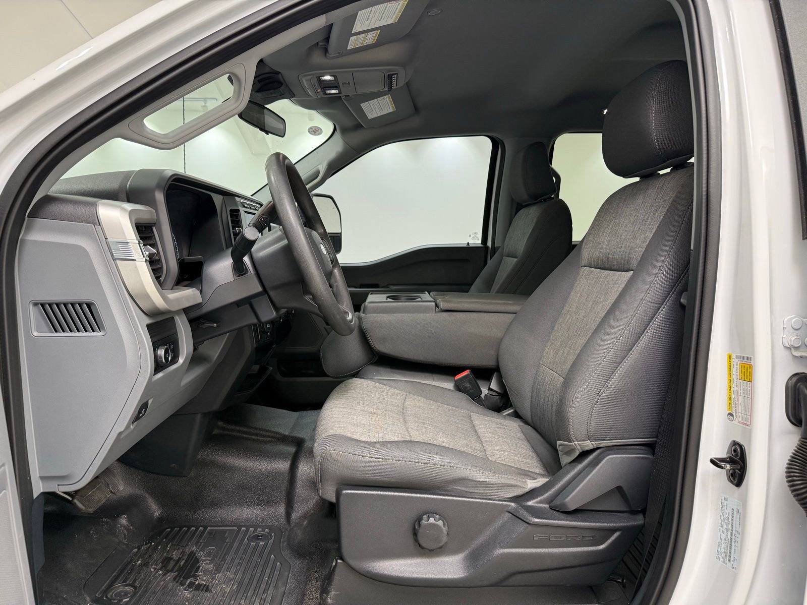 Used 2023 Ford F350 XL w/ FX4 Off-Road Package image 18