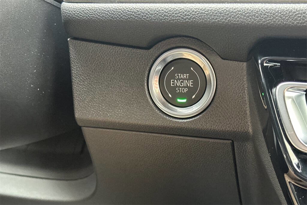 New 2026 Chevrolet Traverse LT w/ Enhanced Driving Package image 24