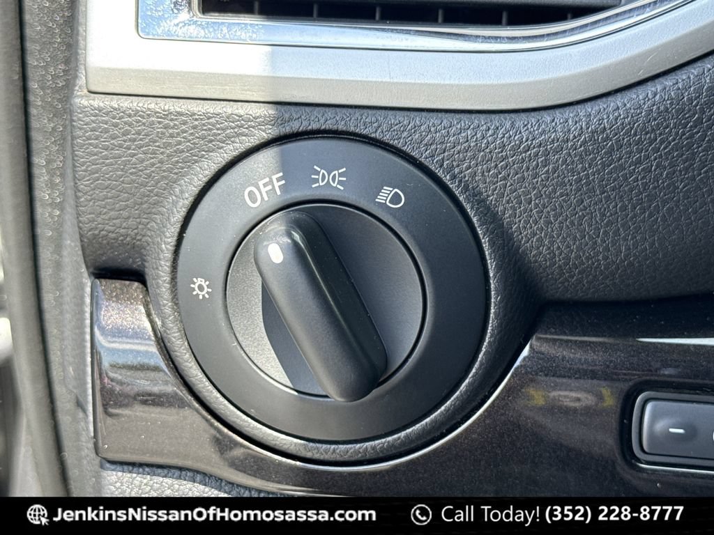 Certified 2019 Nissan Titan SV AWD/4WD image 40