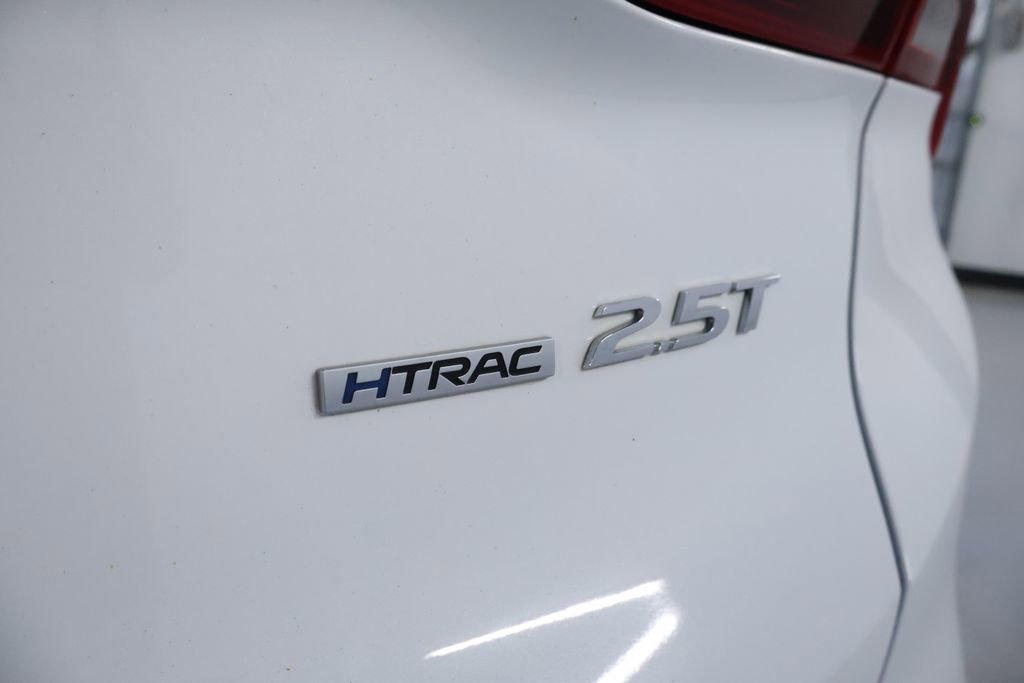 Used 2023 Hyundai Santa Fe Limited image 11