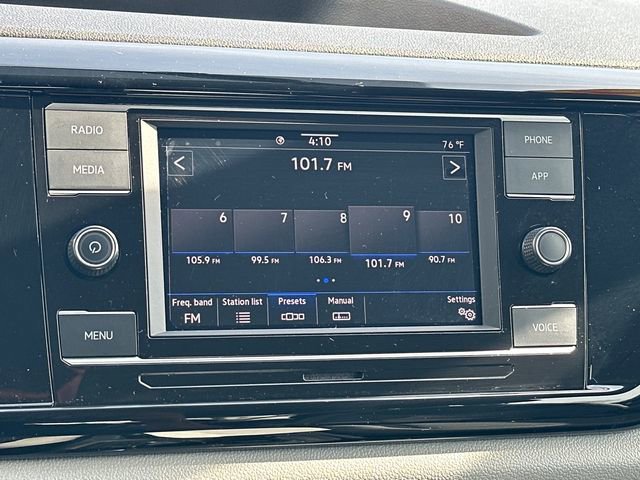 Used 2022 Volkswagen Taos S image 20