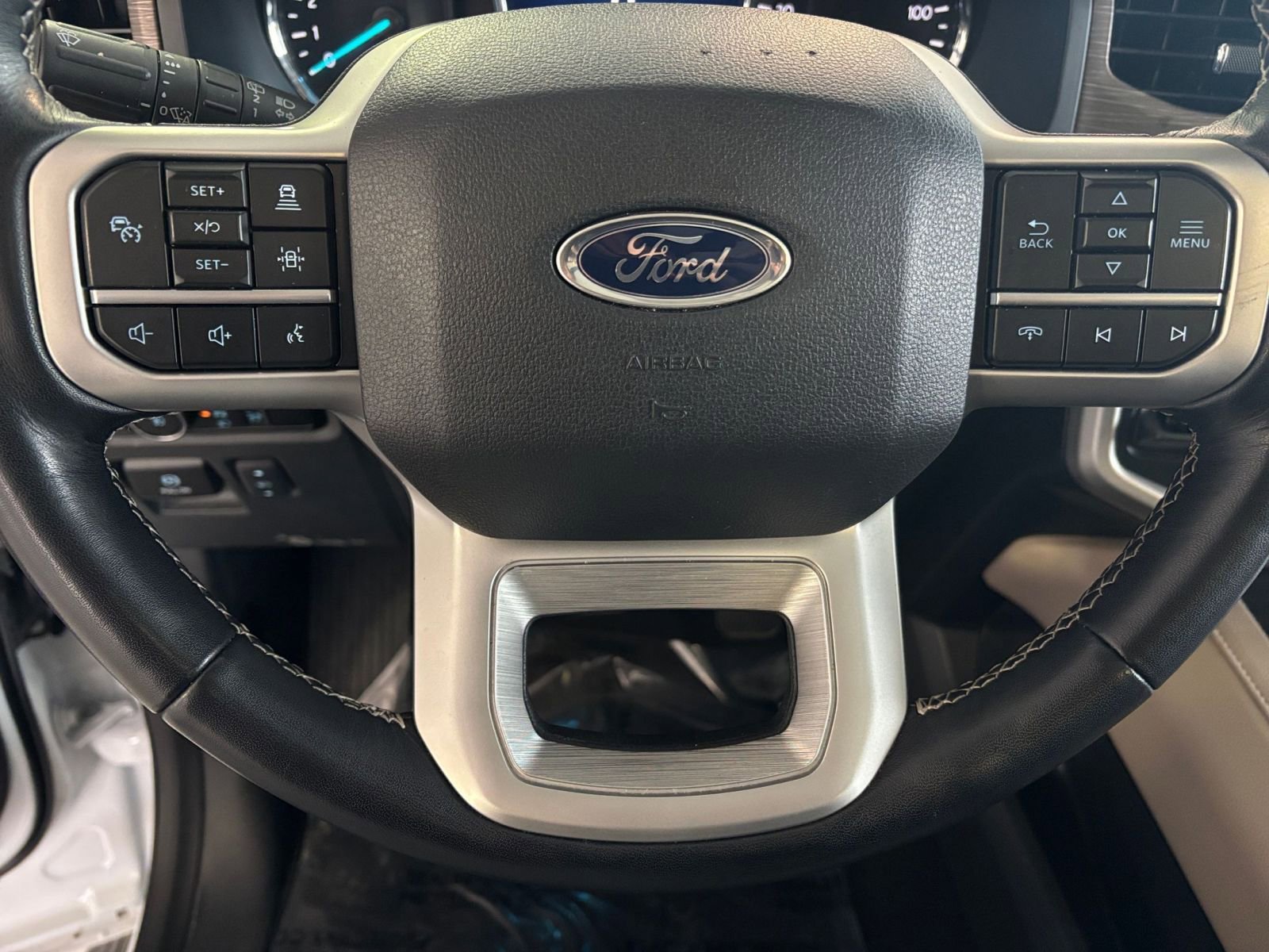 Used 2024 Ford Expedition Limited RWD image 32