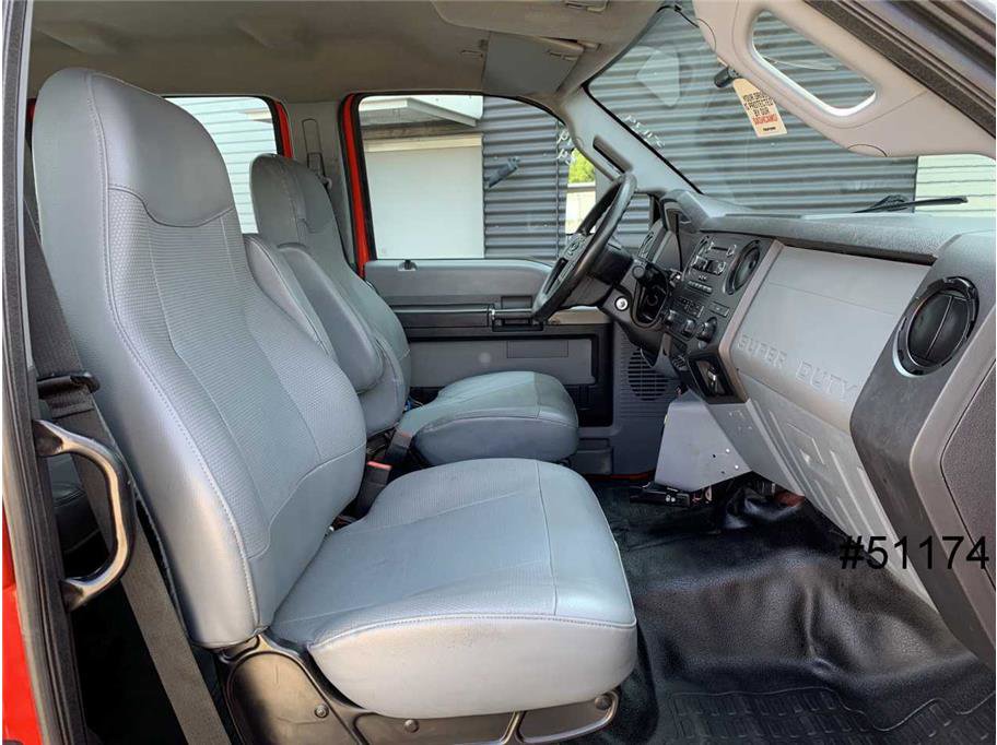Used 2016 Ford F650 2WD Crew Cab Super Duty image 26